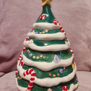 Vintage Christmas Tree Cookie Jar.